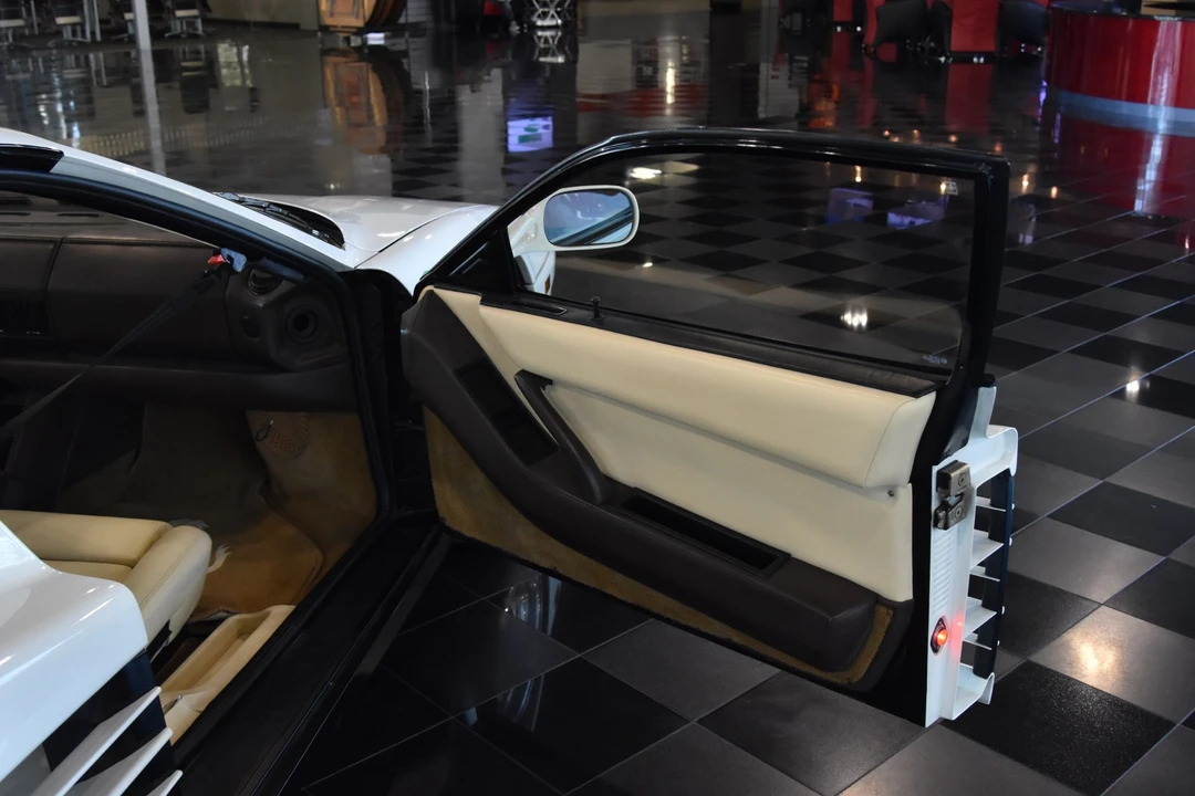 1988 Ferrari Testarossa - Image 20 of 31