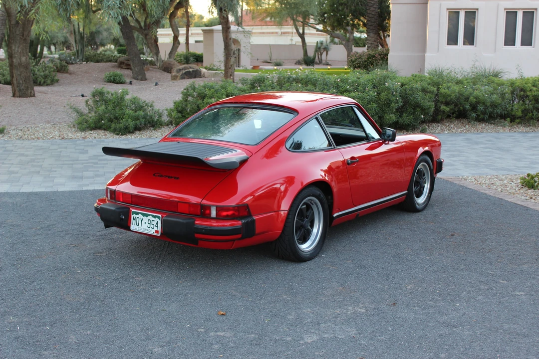 1988 Porsche 911 Carrera 3.2 - Image 10 of 31