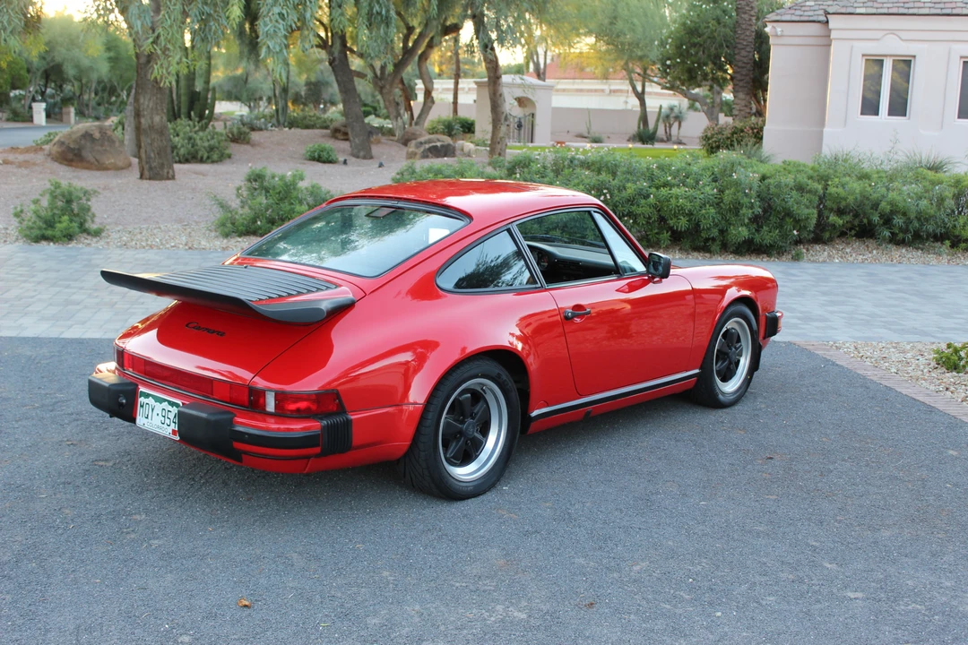 1988 Porsche 911 Carrera 3.2 - Image 11 of 31