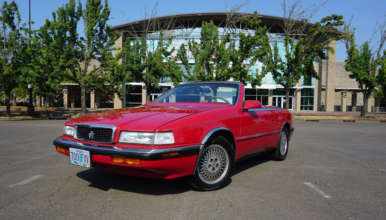 1989 Chrysler TC by Maserati - Image 9 of 31
