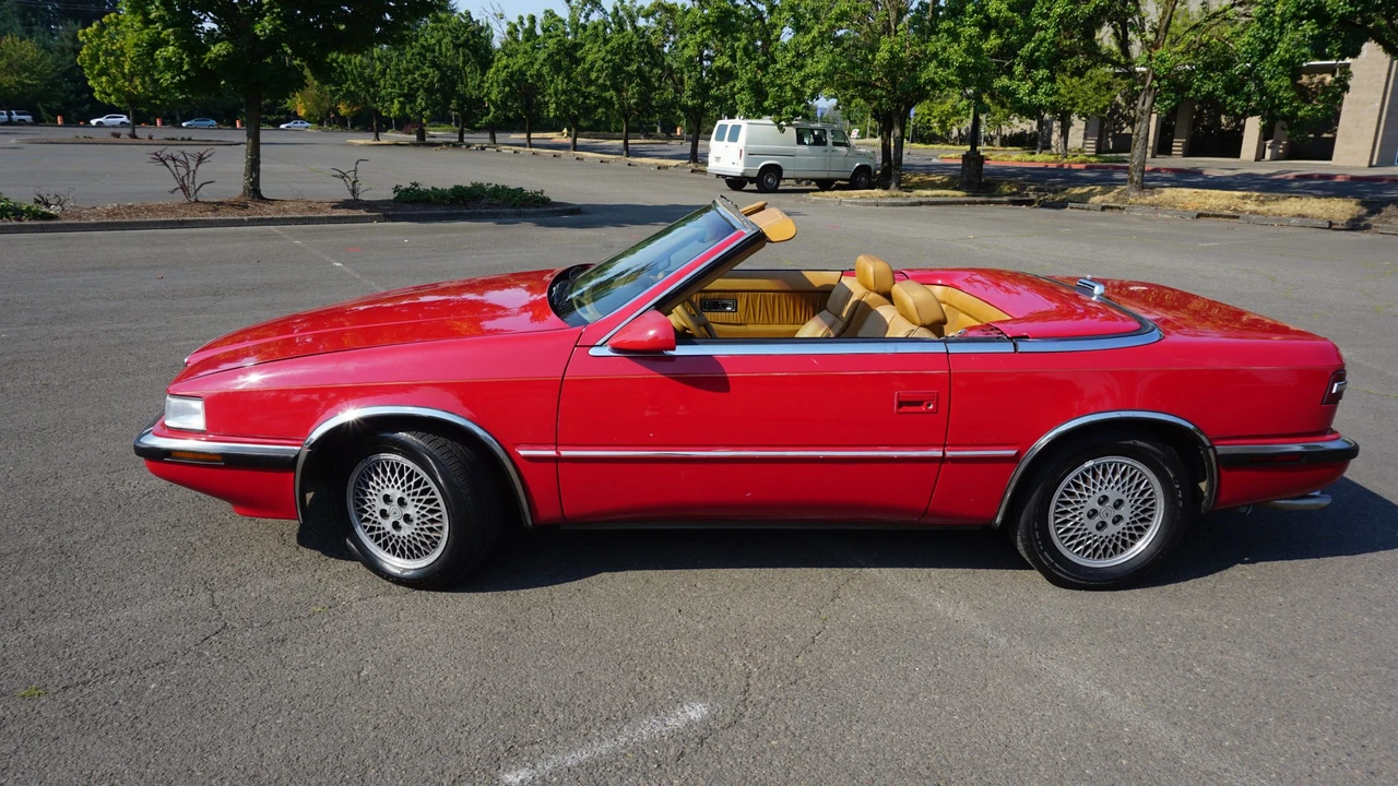 1989 Chrysler TC by Maserati - Image 11 of 31