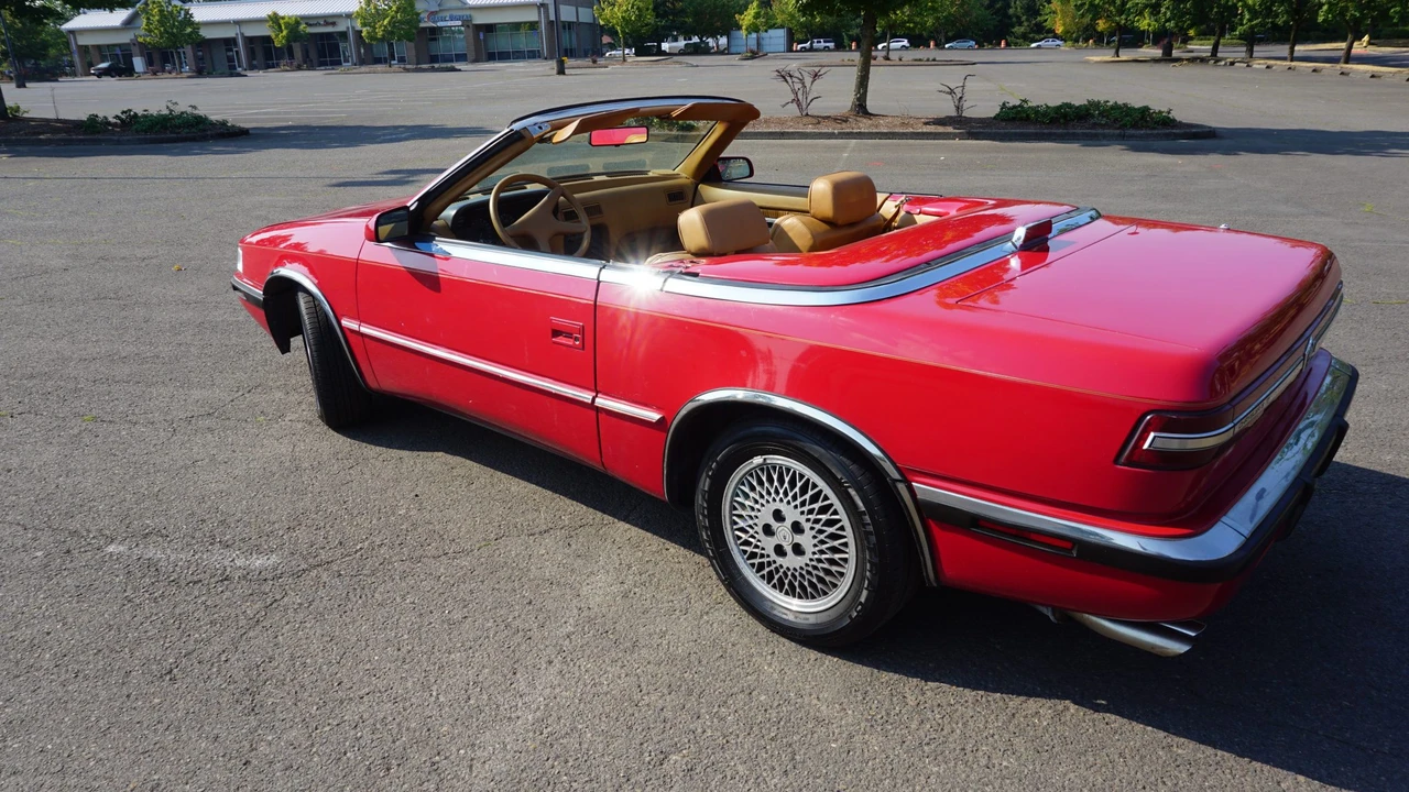 1989 Chrysler TC by Maserati - Image 13 of 31