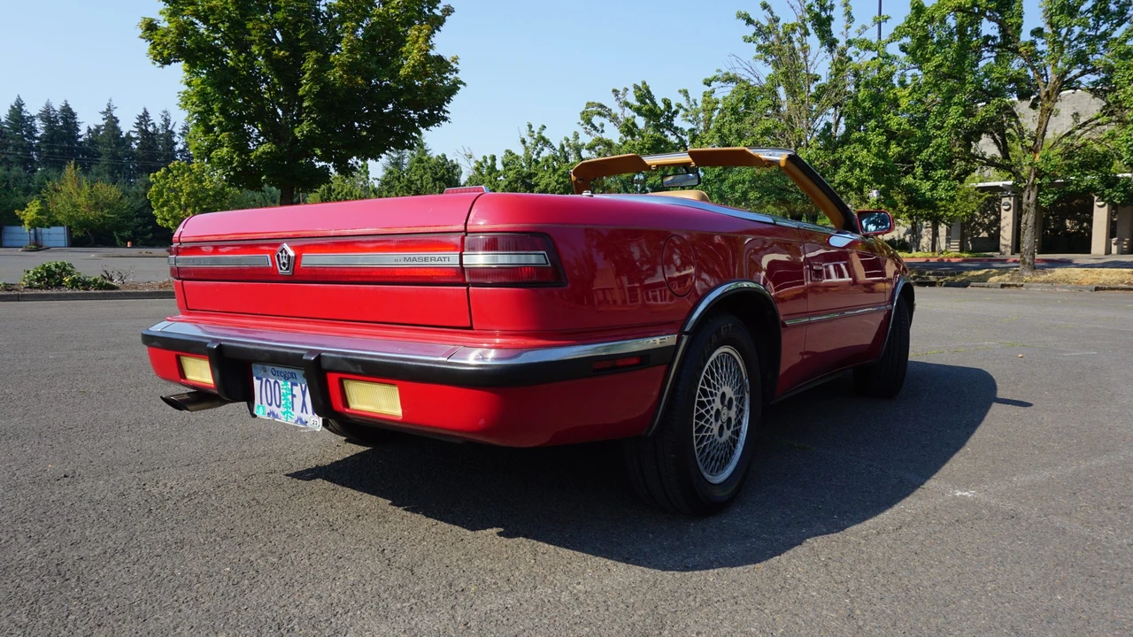 1989 Chrysler TC by Maserati - Image 16 of 31