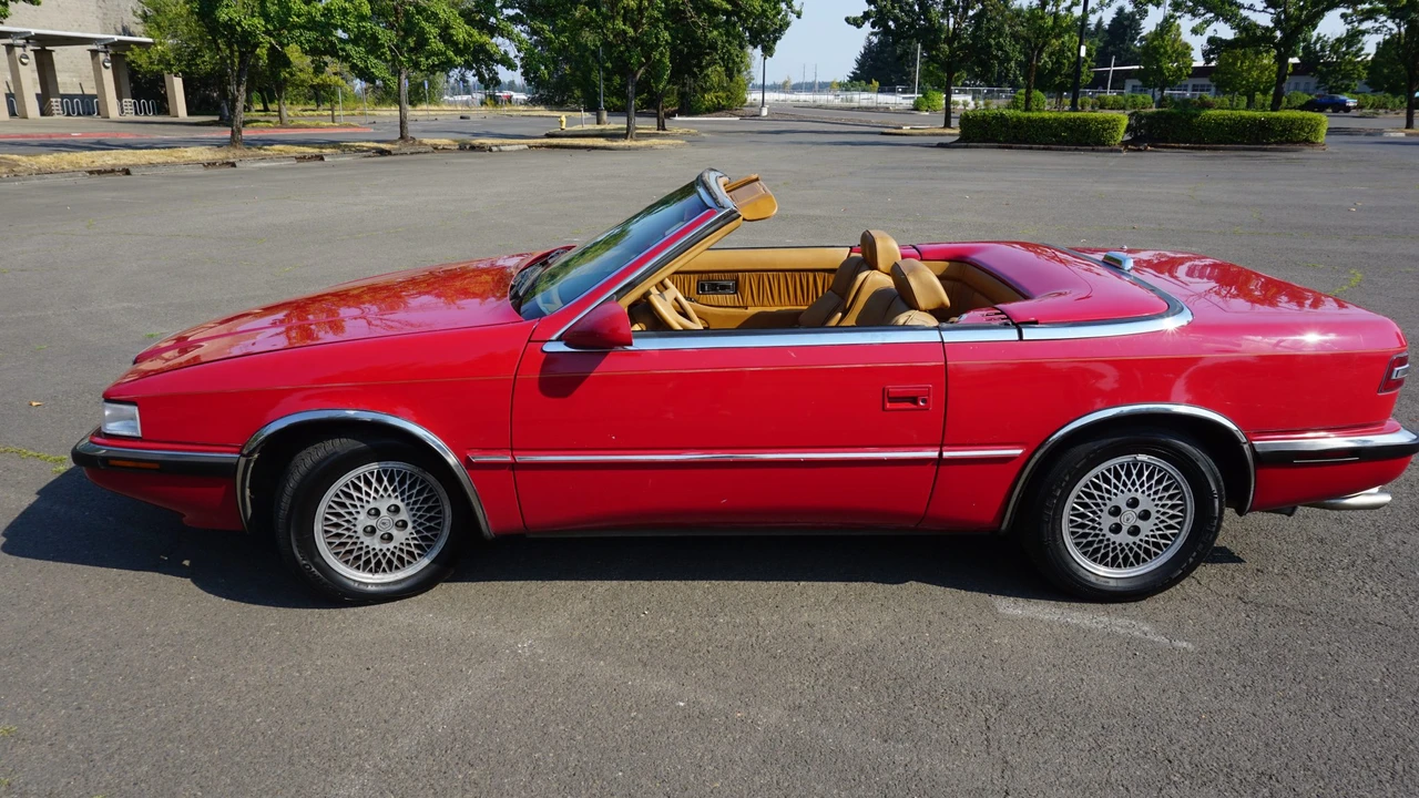 1989 Chrysler TC by Maserati - Image 12 of 31