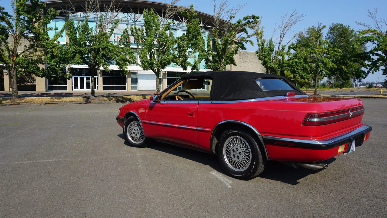 1989 Chrysler TC by Maserati - Image 19 of 31