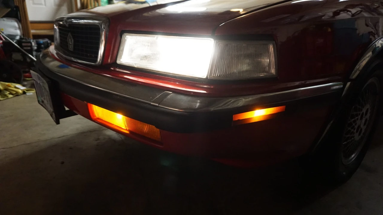 1989 Chrysler TC by Maserati - Image 29 of 31