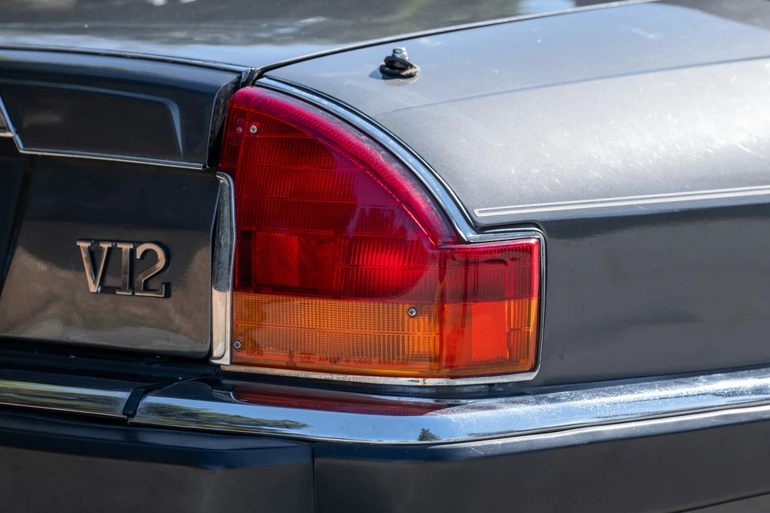 1989 Jaguar XJS Pre-Facelift V12 - Image 25 of 31