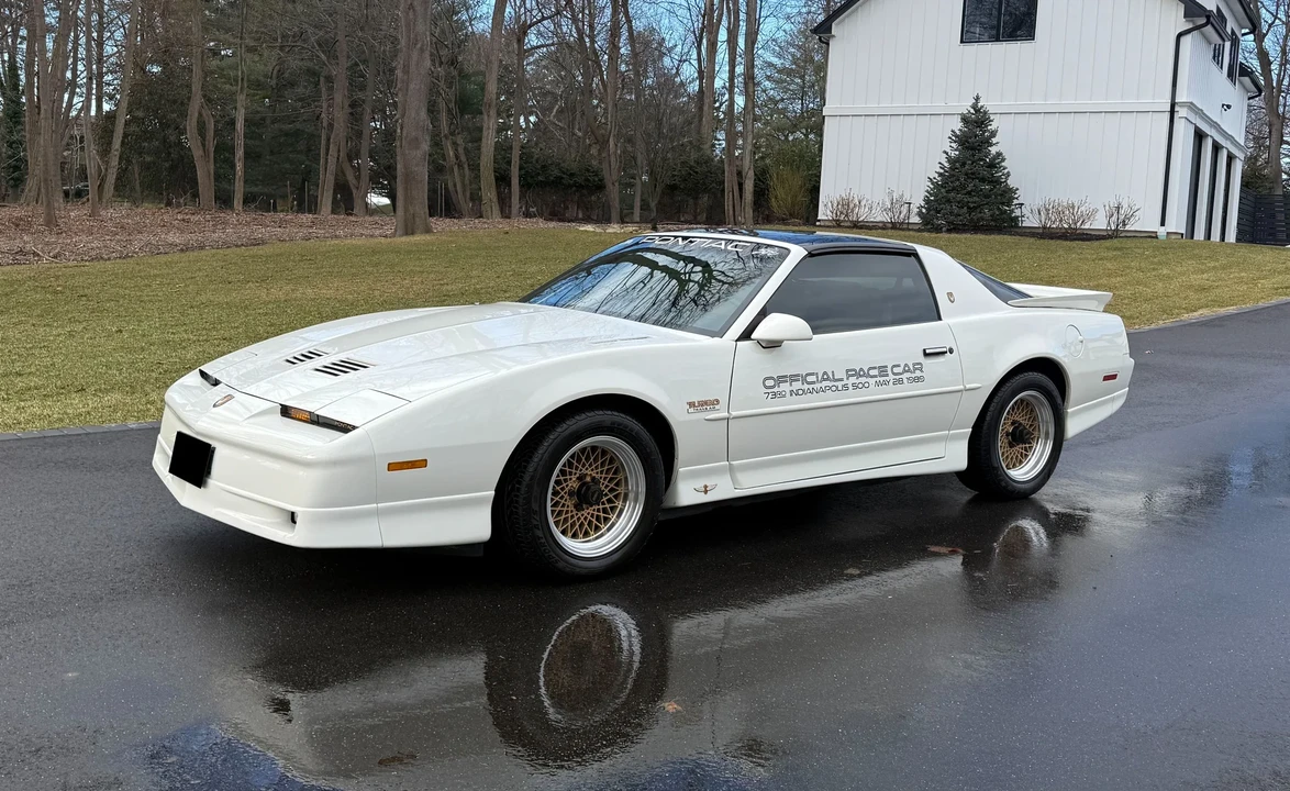 1989 Pontiac Firebird Trans Am 3rd Gen - Image 28 of 31