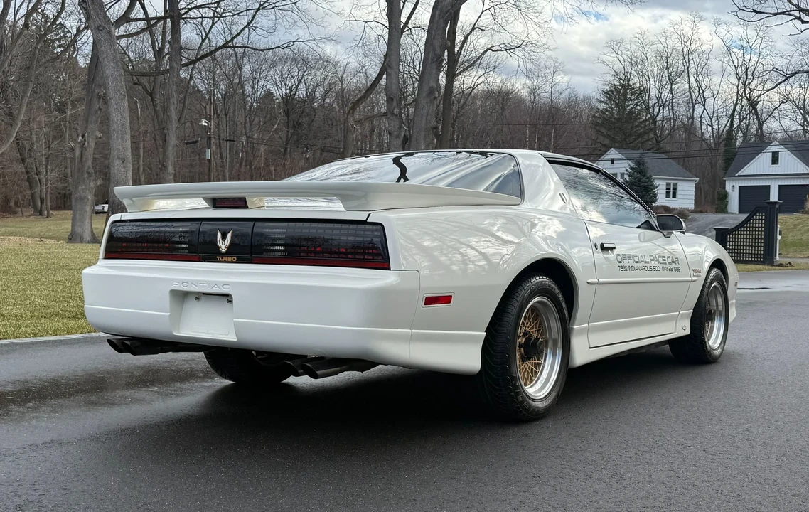 1989 Pontiac Firebird Trans Am 3rd Gen - Image 18 of 31