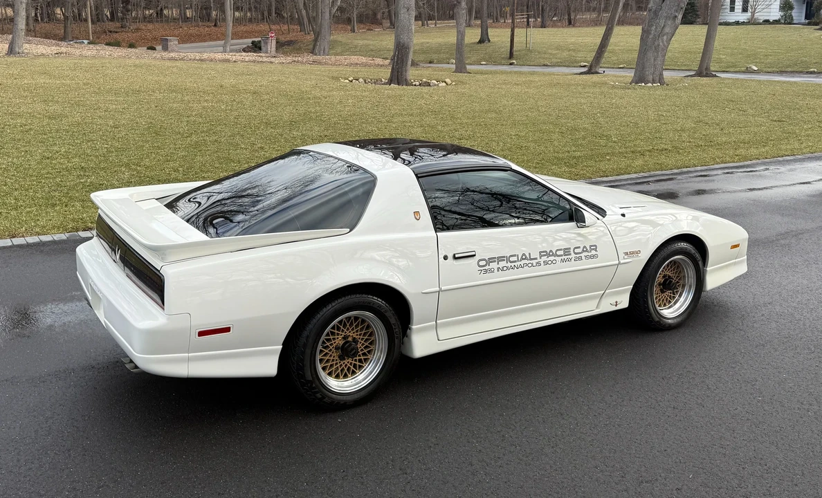 1989 Pontiac Firebird Trans Am 3rd Gen - Image 14 of 31