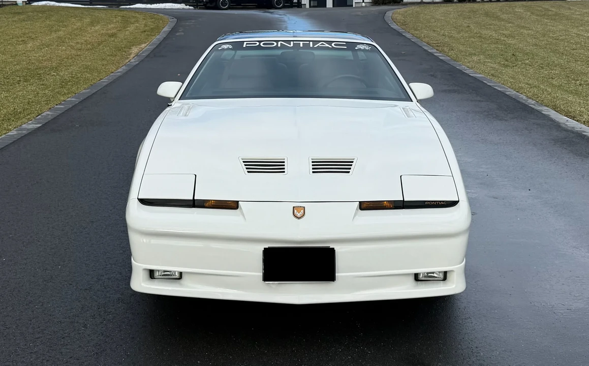 1989 Pontiac Firebird Trans Am 3rd Gen - Image 2 of 31