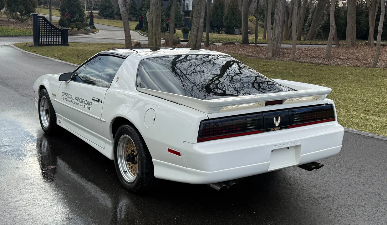 1989 Pontiac Firebird Trans Am 3rd Gen - Image 22 of 31