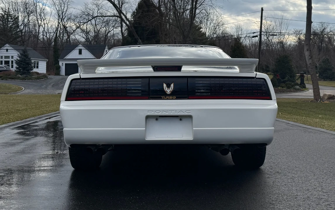 1989 Pontiac Firebird Trans Am 3rd Gen - Image 21 of 31