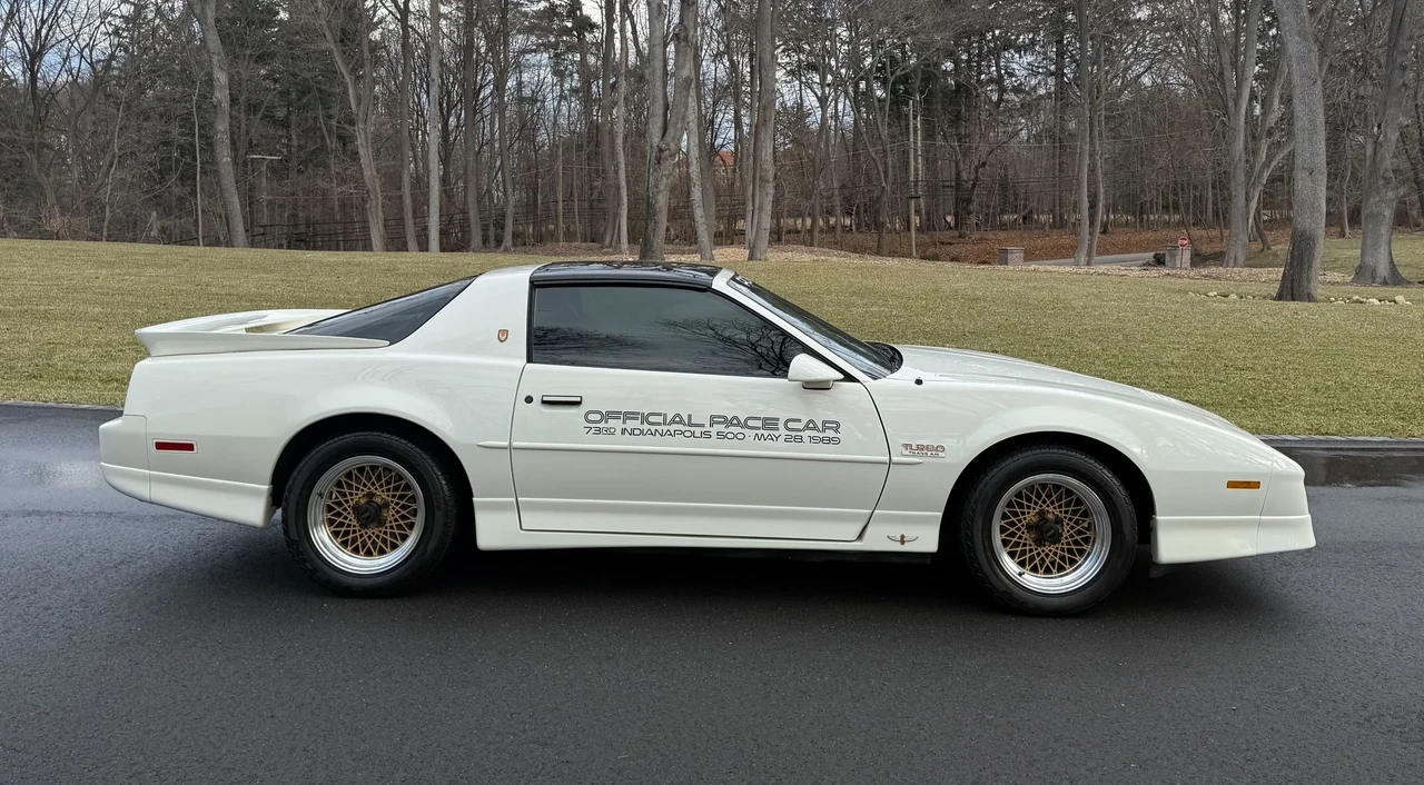 1989 Pontiac Firebird Trans Am 3rd Gen - Image 10 of 31