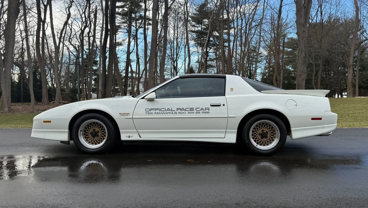 1989 Pontiac Firebird Trans Am 3rd Gen - Image 27 of 31