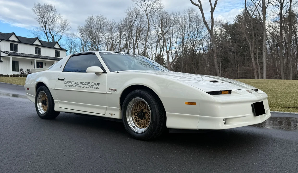 1989 Pontiac Firebird Trans Am 3rd Gen - Image 9 of 31