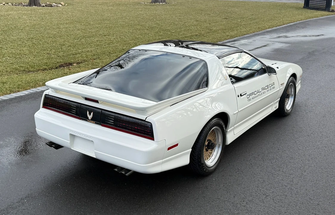 1989 Pontiac Firebird Trans Am 3rd Gen - Image 17 of 31