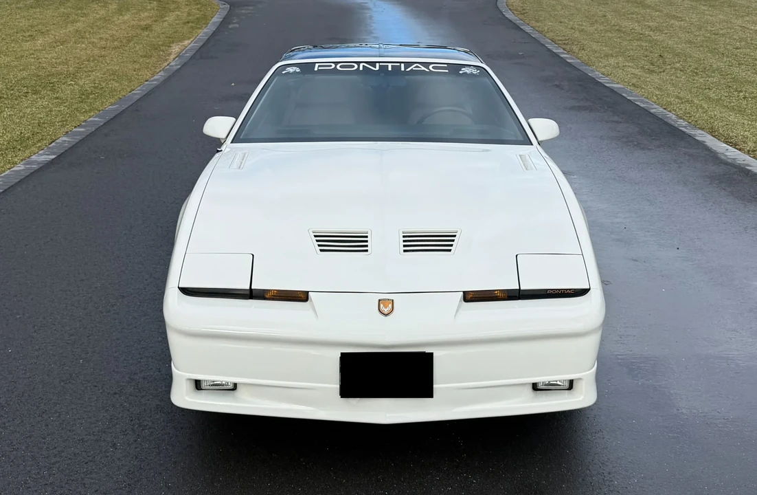 1989 Pontiac Firebird Trans Am 3rd Gen - Image 4 of 31