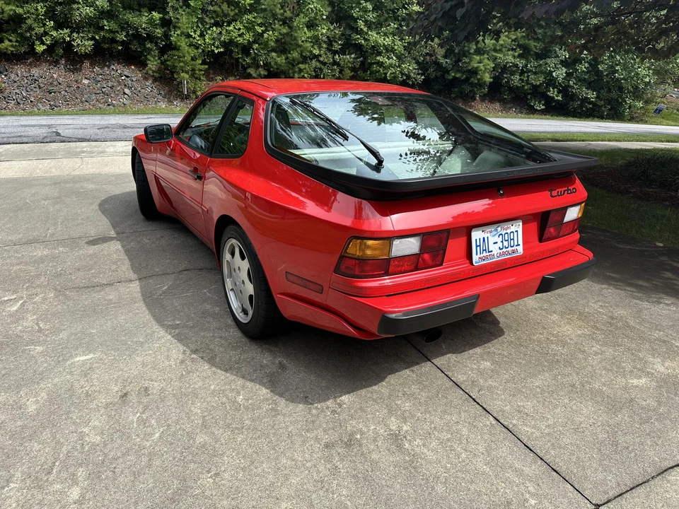 1989 Porsche 944 Turbo - Image 8 of 31