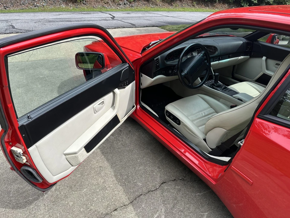 1989 Porsche 944 Turbo - Image 23 of 31