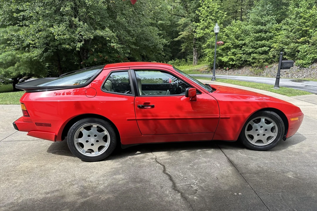 1989 Porsche 944 Turbo - Image 5 of 31