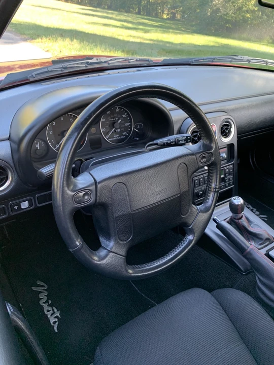 1990 Mazda NA MX-5 Miata - Image 26 of 31