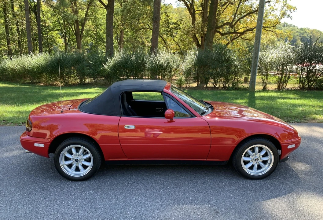1990 Mazda NA MX-5 Miata - Image 8 of 31