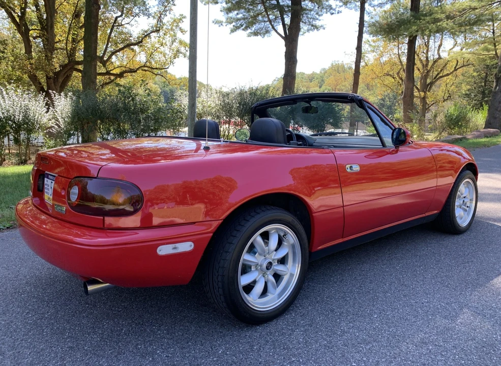 1990 Mazda NA MX-5 Miata - Image 9 of 31
