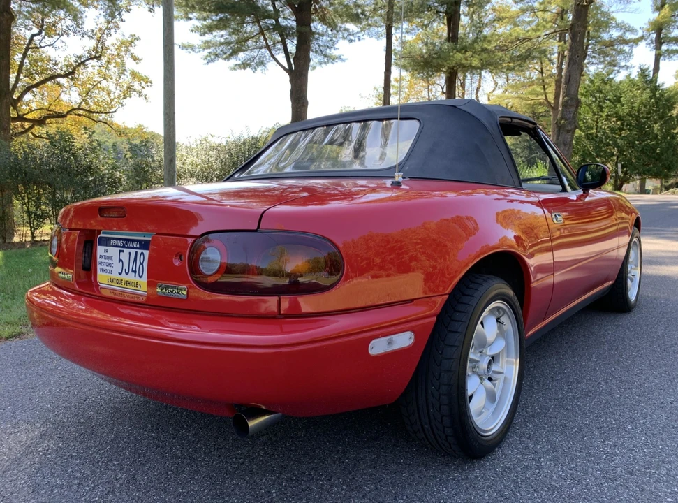 1990 Mazda NA MX-5 Miata - Image 11 of 31