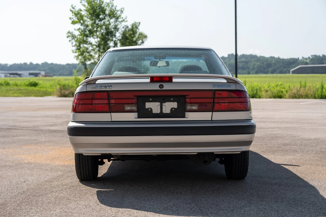 1990 Mazda MX-6 1st Gen - Image 17 of 31