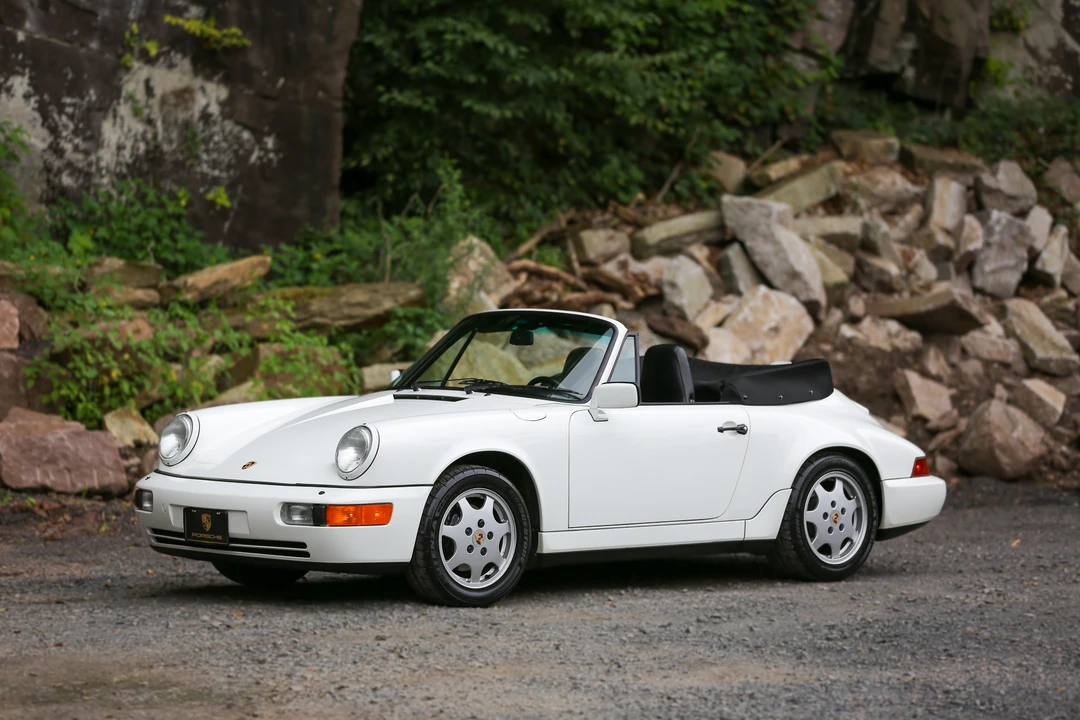 1990 Porsche 964 Carrera 4 - Image 2 of 31