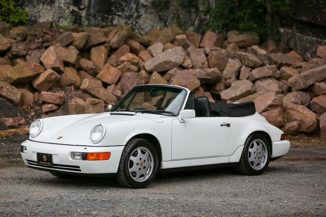 1990 Porsche 964 Carrera 4 - Image 4 of 31
