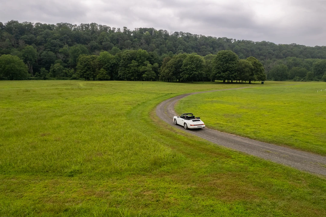 1990 Porsche 964 Carrera 4 - Image 23 of 31