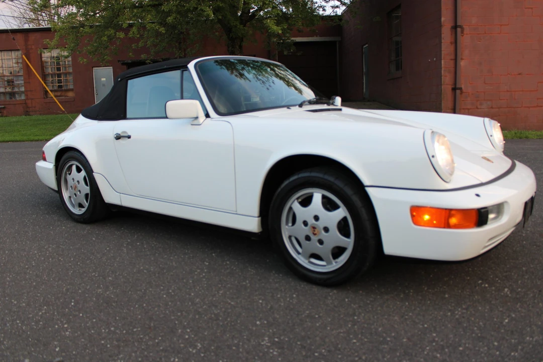 1990 Porsche 964 Carrera 4 - Image 15 of 31