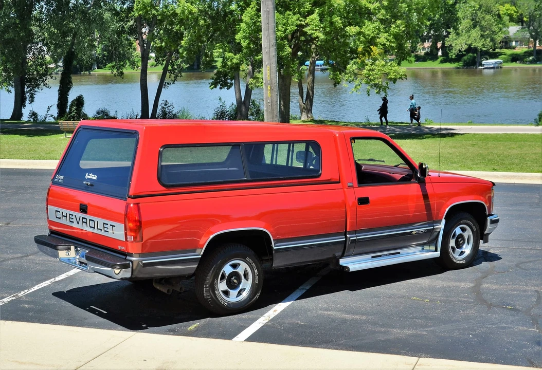 1991 Chevrolet C/K 4th Gen - Image 28 of 31