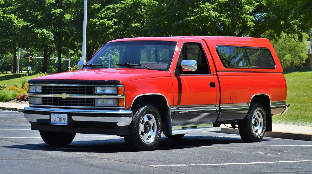 1991 Chevrolet C/K 4th Gen - Image 4 of 31