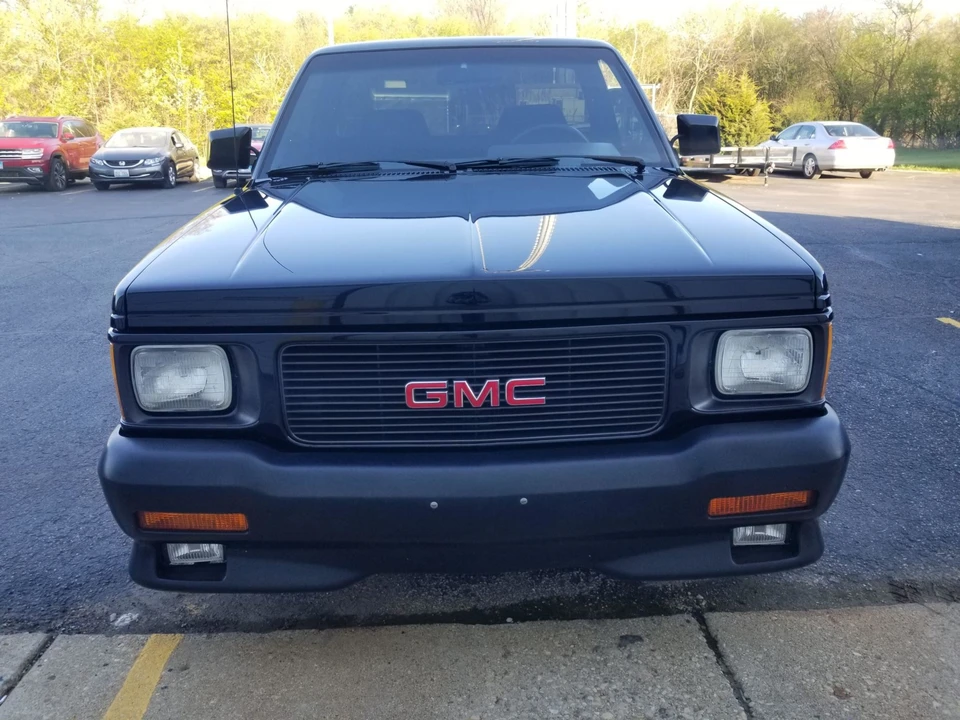 1991 GMC Syclone - Image 6 of 31