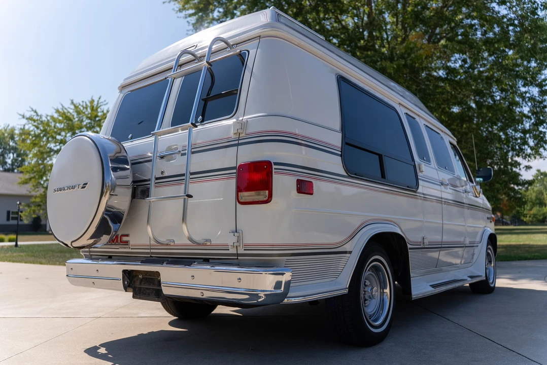 1991 GMC G-series Van - Image 29 of 31