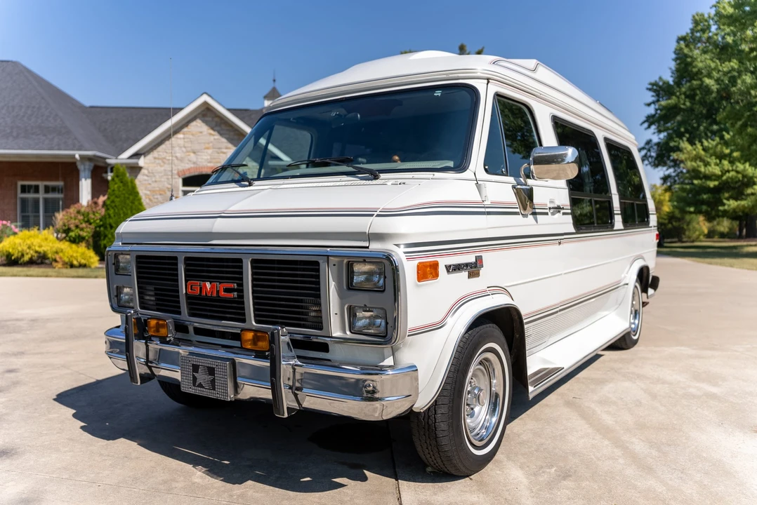 1991 GMC G-series Van - Image 11 of 31