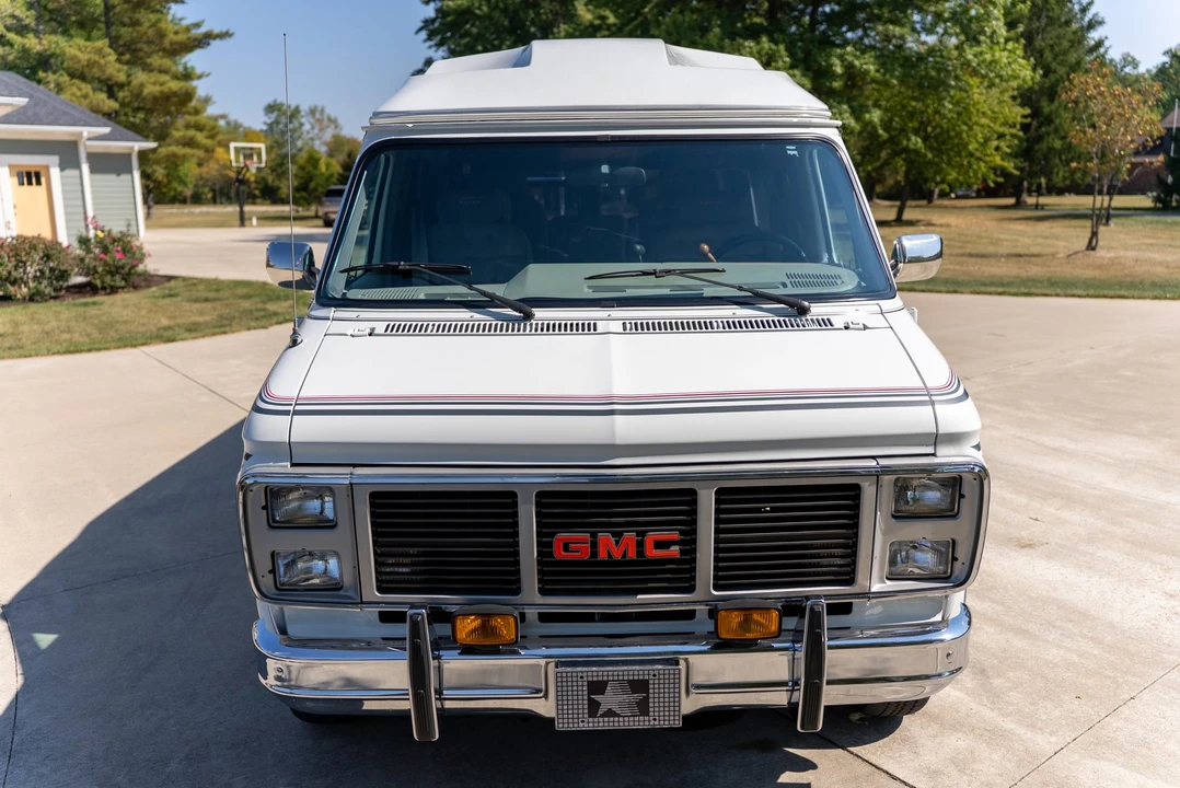 1991 GMC G-series Van - Image 8 of 31