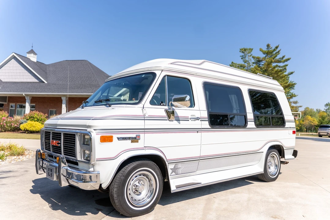 1991 GMC G-series Van - Image 15 of 31