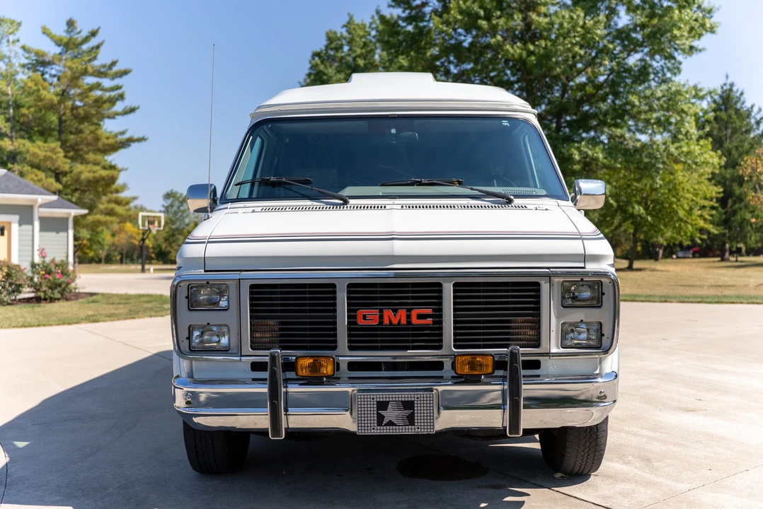 1991 GMC G-series Van - Image 9 of 31