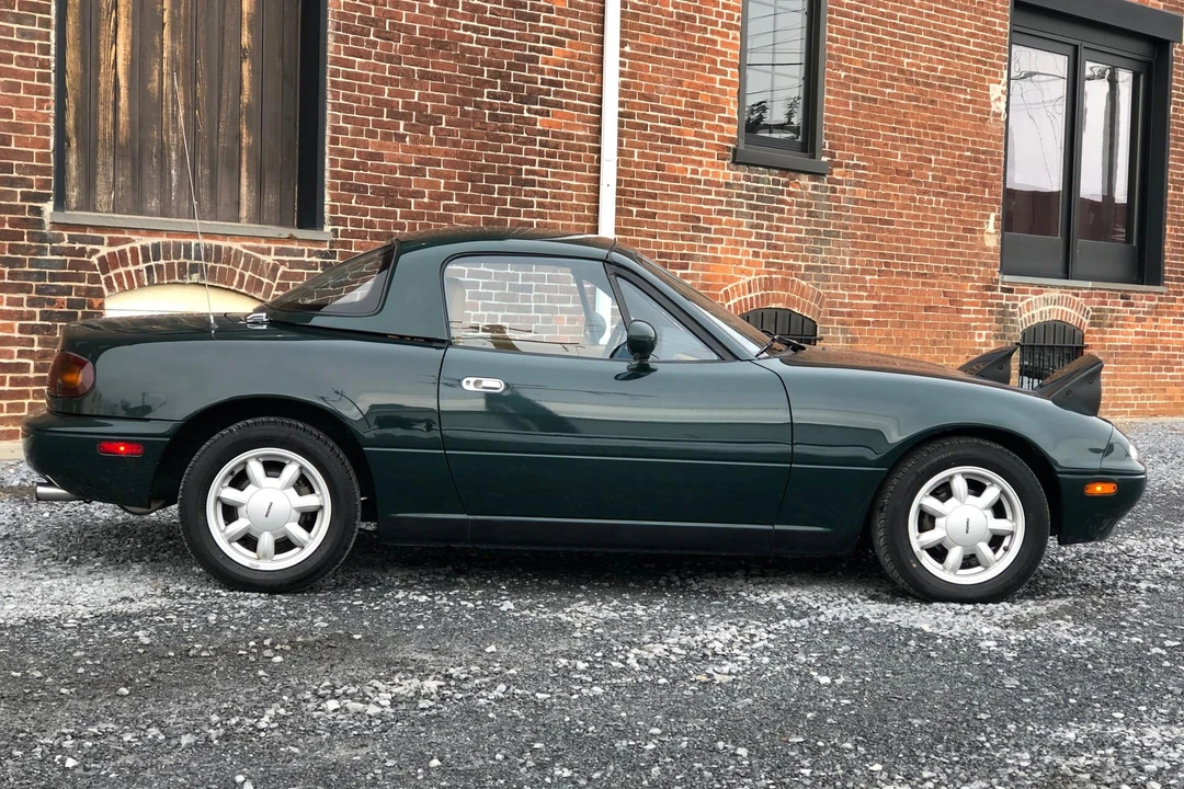 1991 Mazda NA MX-5 Miata - Image 7 of 31
