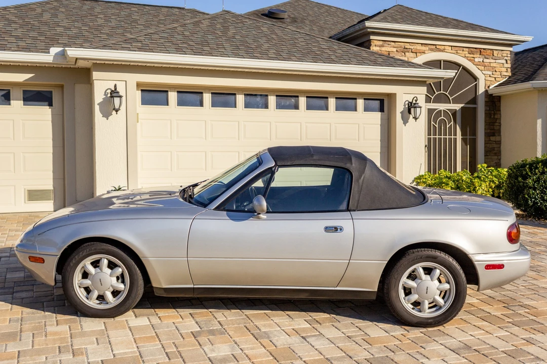 1992 Mazda NA MX-5 Miata - Image 6 of 31