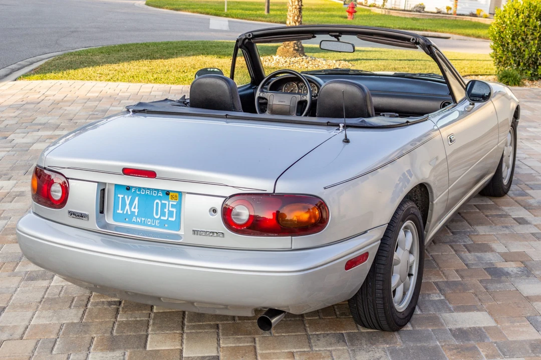 1992 Mazda NA MX-5 Miata - Image 2 of 31