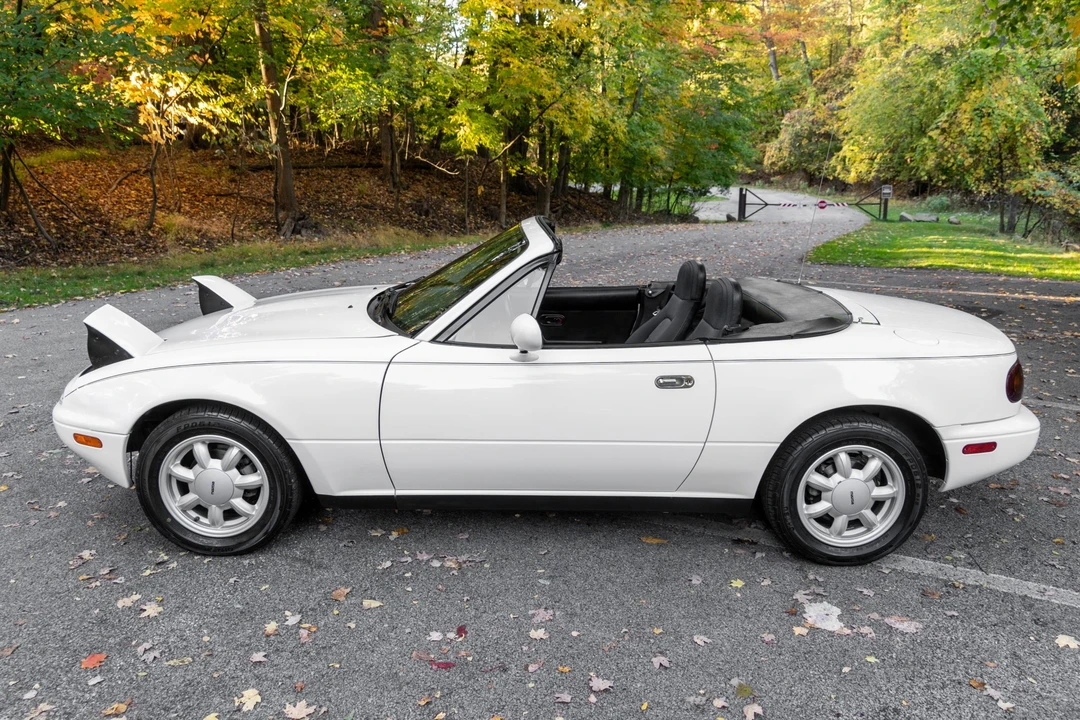 1992 Mazda NA MX-5 Miata - Image 8 of 31