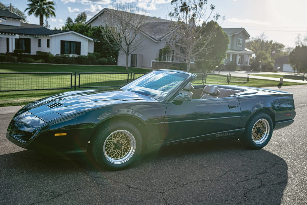 1992 Pontiac Firebird Trans Am 3rd Gen - Image 2 of 31