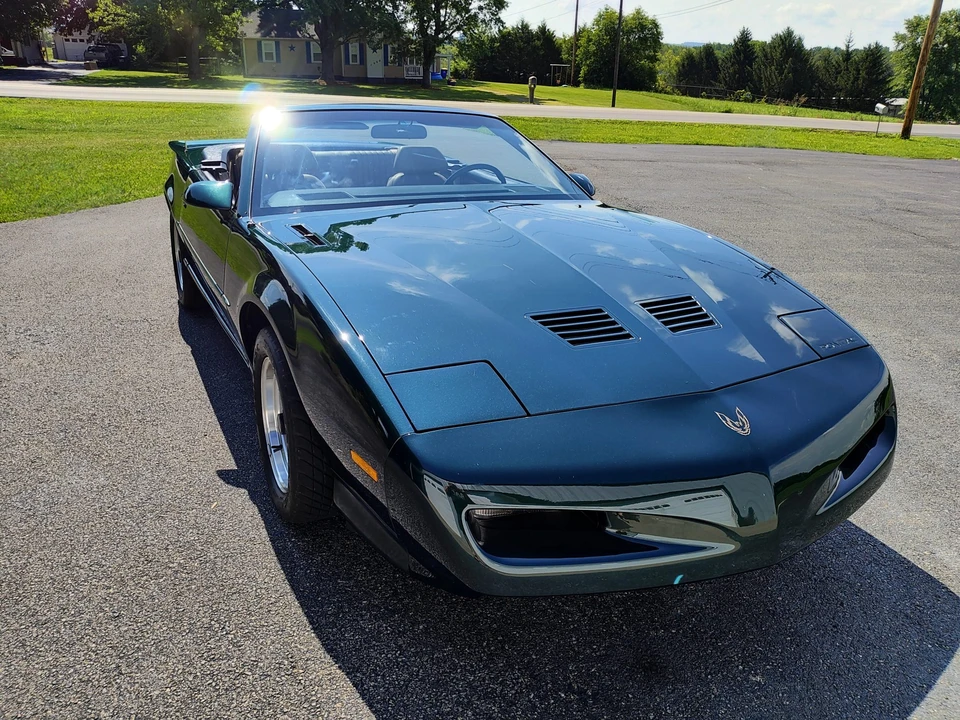 1992 Pontiac Firebird Trans Am 3rd Gen - Image 13 of 31