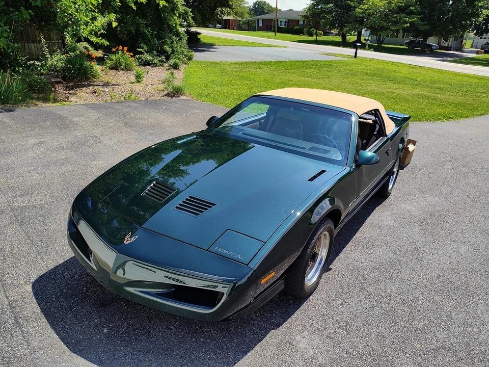 1992 Pontiac Firebird Trans Am 3rd Gen - Image 15 of 31