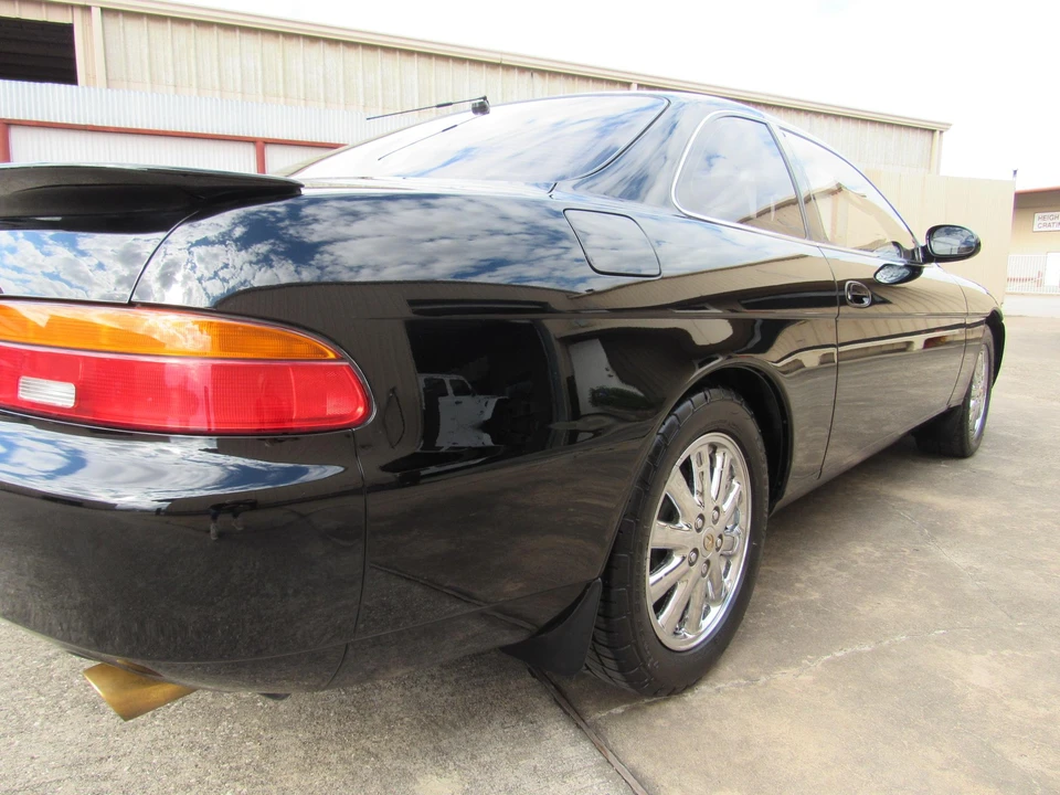 1993 Lexus SC400 - Image 17 of 31